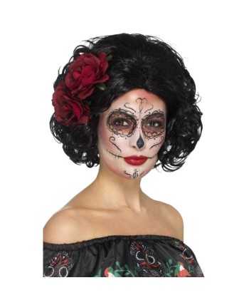 PELUCA NEGRA RIZADA CORTA CON FLORES ROJAS