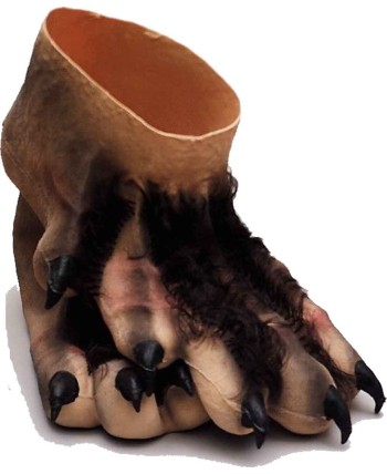 PIES MONSTRUO CON PELO