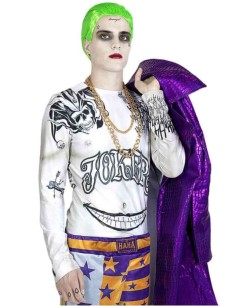 ABRIGO DE JOKER CON CAMISETA ESCUADRON SUICIDA