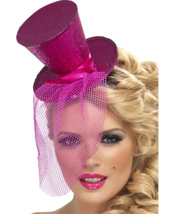 TOCADO CON BRILLANTINA FUCSIA Y VELO